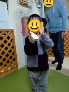 12月　リトミック手作りカスタネット２